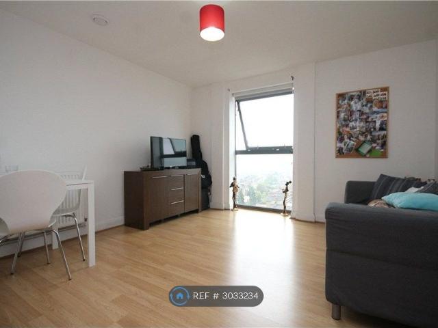 Studio for rent in London Borough of Croydon, Thornton Heath