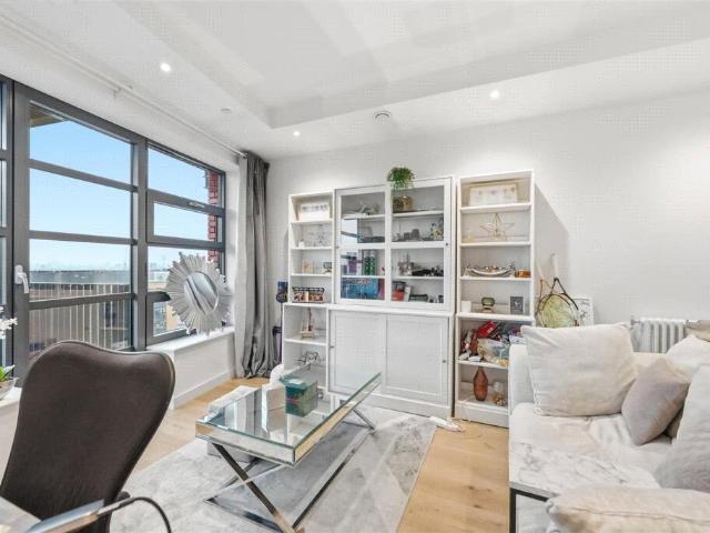 Apartment for rent in London City Island, Blackwall