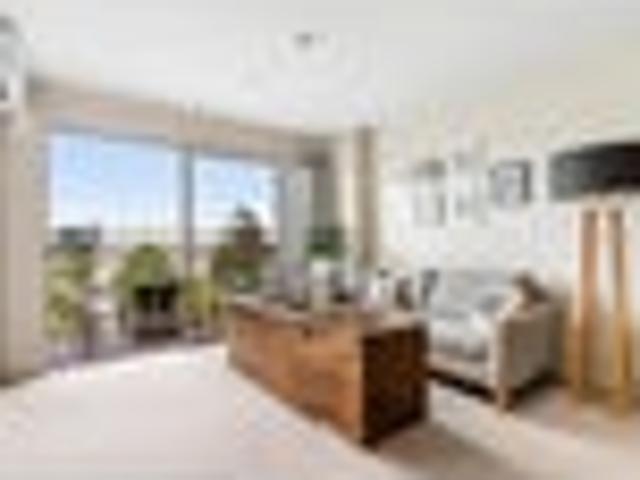 Apartment for sale in Takapuna