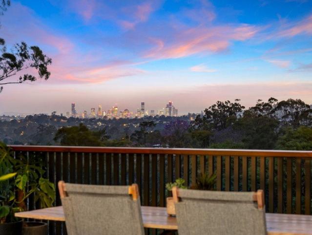 House for sale in Arana Hills, Greater Brisbane