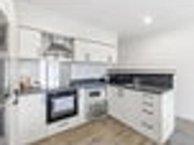Apartment for sale in Heathcote, Canterbury