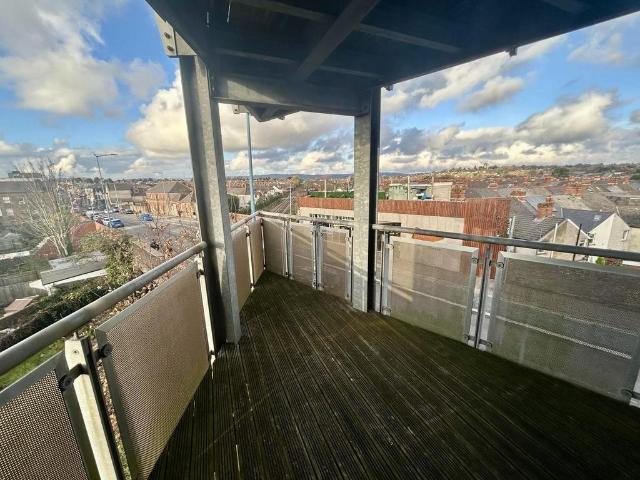Apartment for rent in Plasnewydd, Falcon Lodge