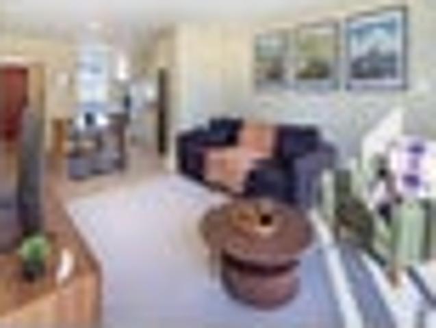 Townhouse for sale in Heathcote, Canterbury