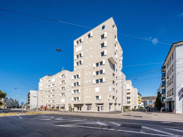Apartment mieten in Einigen, Zürich