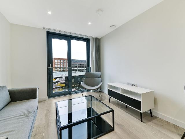 Apartment for rent in City North, Greater London
