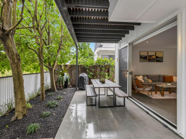 Townhouse for sale in Toombul, Queensland