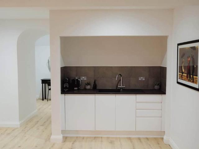 Apartment for rent in Abbeyhill, City of Edinburgh