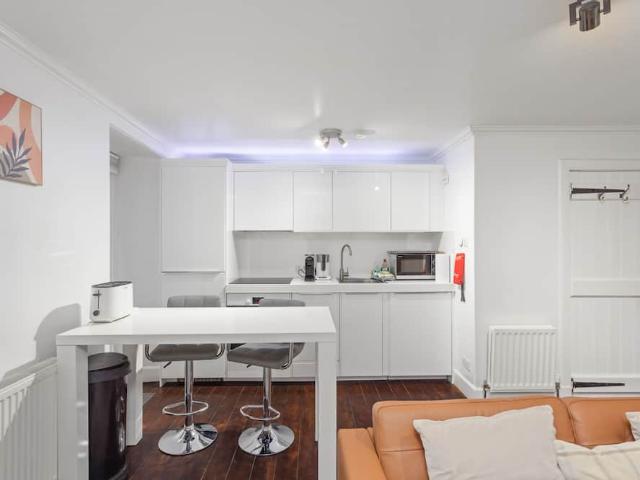 Apartment for rent in Abbeyhill, City of Edinburgh