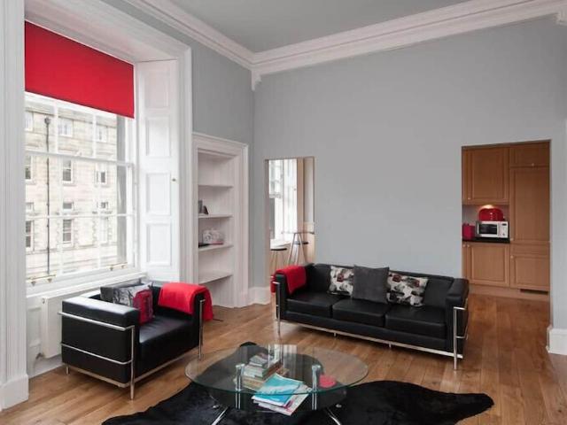 Apartment for rent in Abbeyhill, City of Edinburgh