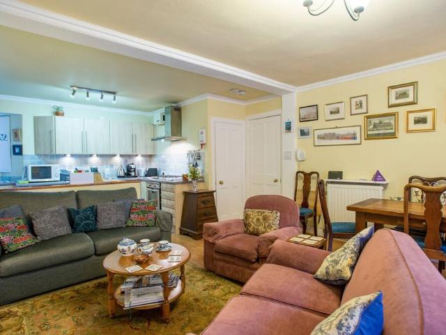 Apartment for rent in Abbeyhill, City of Edinburgh