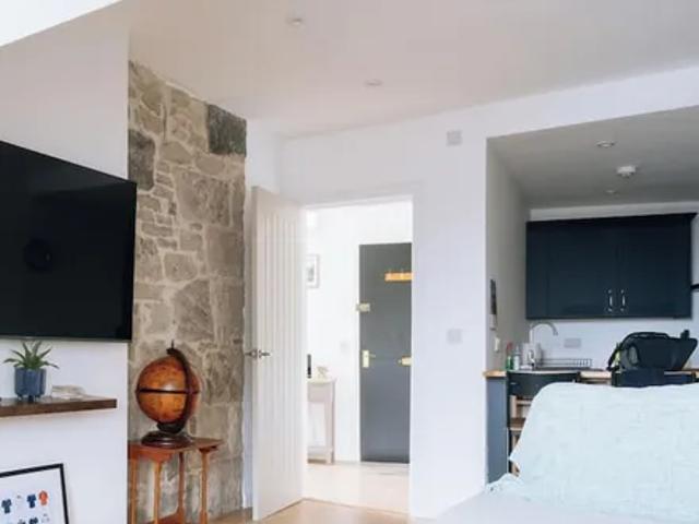Apartment for rent in Gayfield, Broughton