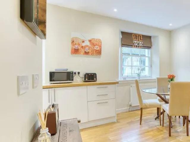 Apartment for rent in Silvermills, New Town