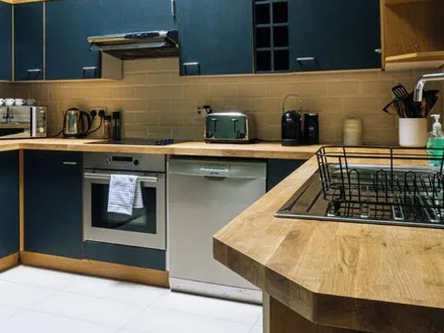 Apartment for rent in Broughton, Scotland