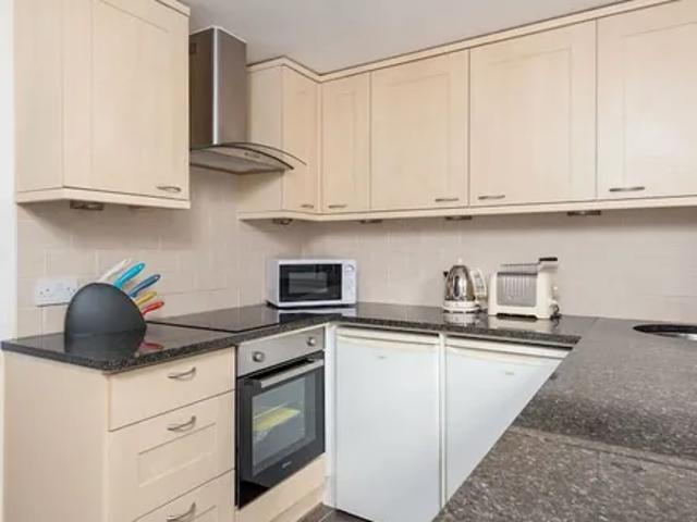 Apartment for rent in Davidson's Mains, Scotland