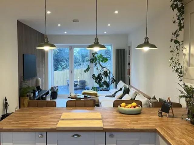 House for rent in North Leith, Trinity