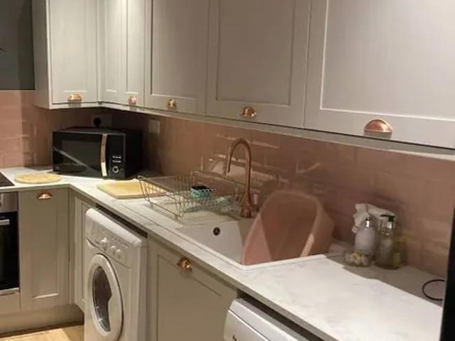 Apartment for rent in Lorne, Leith