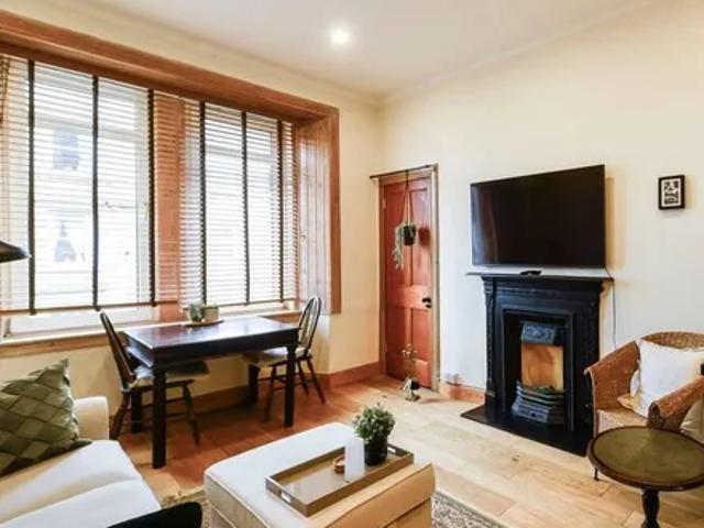 Apartment for rent in Hillside, Leith