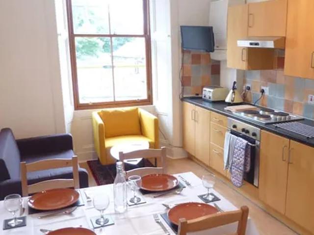 Apartment for rent in Hillside, Leith