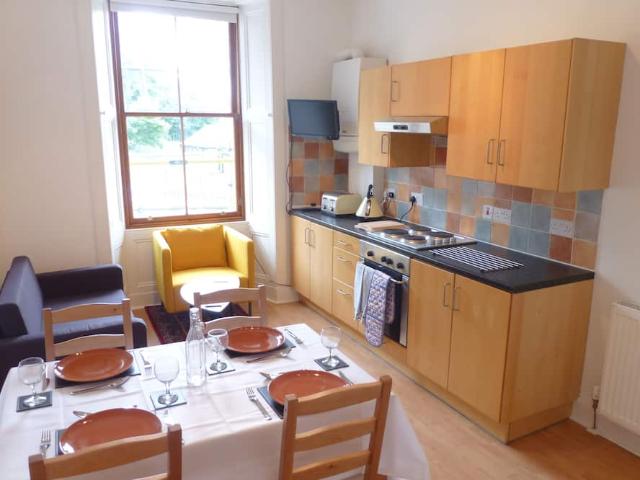 Apartment for rent in Hillside, City of Edinburgh