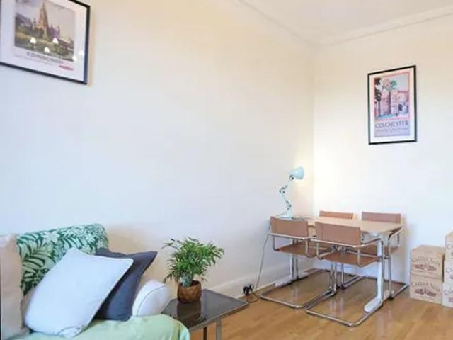 Apartment for rent in Hillside, Leith