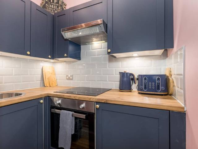 Apartment for rent in Hillside, City of Edinburgh