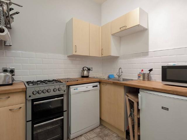 Apartment for rent in Hillside, City of Edinburgh