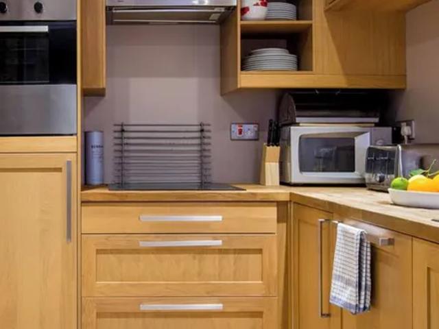Apartment for rent in Canongate, Old Town