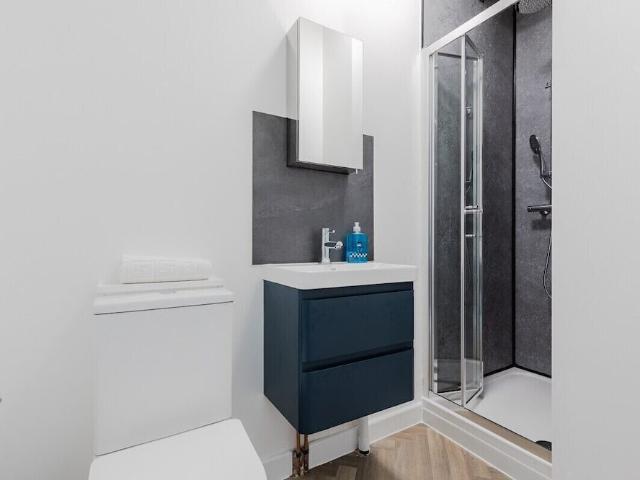 Apartment for rent in Bank, Greater London