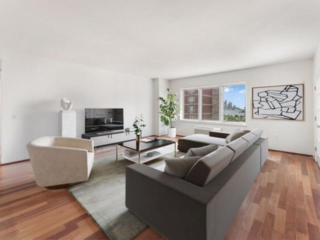 Condo for sale in Edgewater, New Jersey