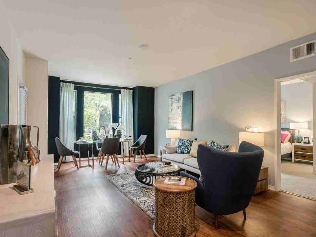 Apartment for rent in Pasadena Playhouse District, Pasadena