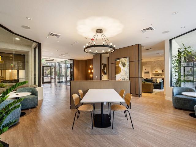Apartment for rent in Pasadena Playhouse District, Pasadena