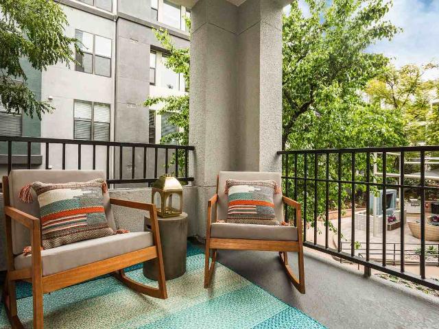 Apartment for rent in Pasadena Playhouse District, Pasadena