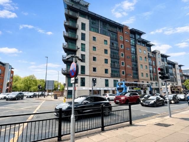 Apartment for rent in City Centre, Salford