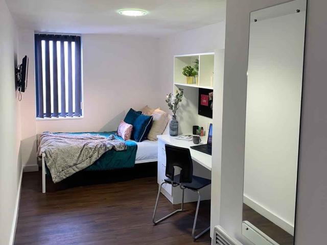 Apartment for rent in Calderstones