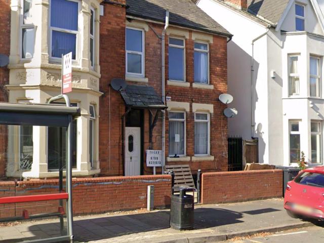 Studio for rent in West Midlands