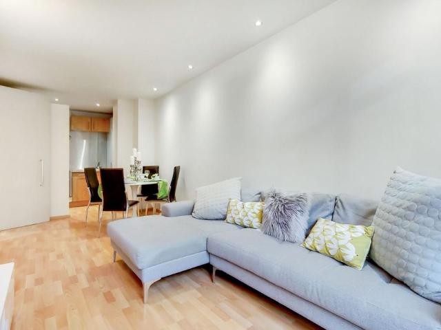 Apartment for rent in Finsbury, Greater London