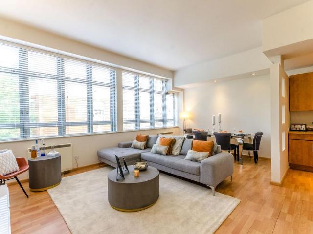 Apartment for rent in Finsbury, Greater London