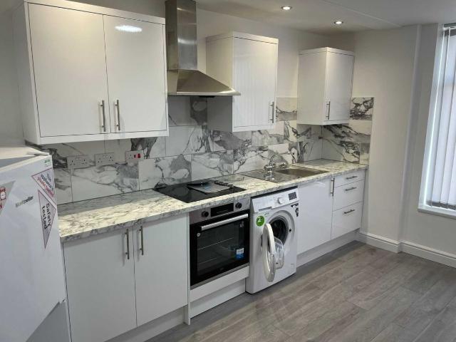 Apartment for rent in Plasnewydd, Falcon Lodge