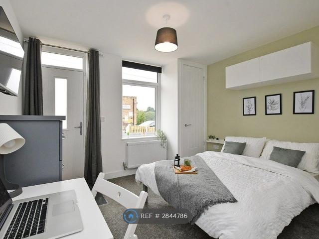 Room for rent in South Yorkshire