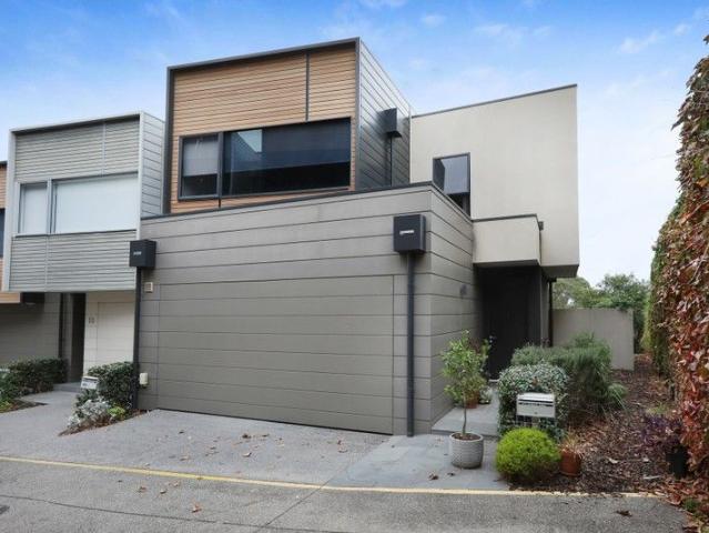 Townhouse for sale in Camerons Creek, Victoria