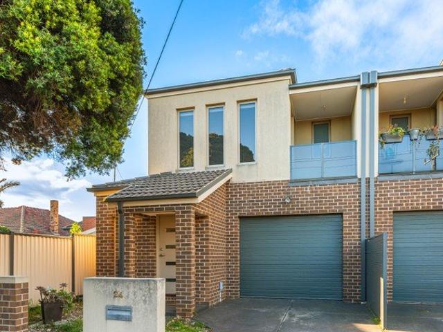 Townhouse for rent in Camerons Creek, Victoria