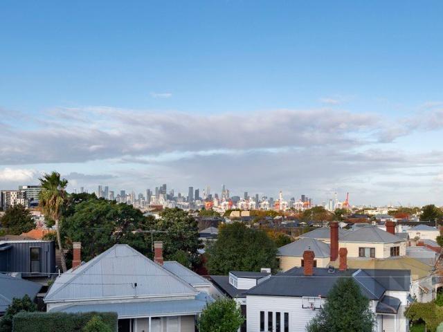 Apartment for sale in Kingsville, Melbourne