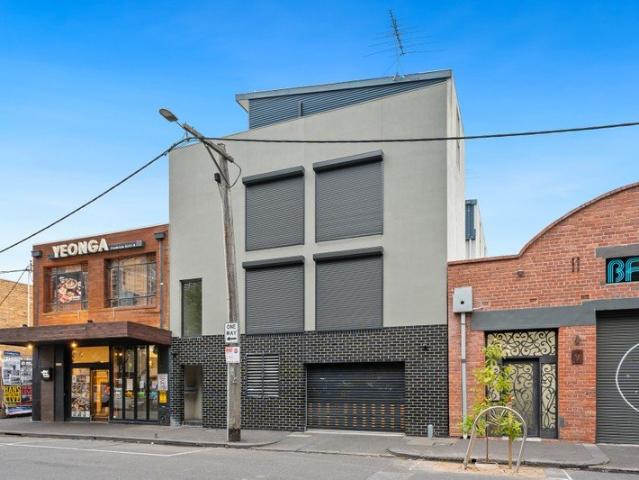 Townhouse for rent in North Melbourne, Melbourne