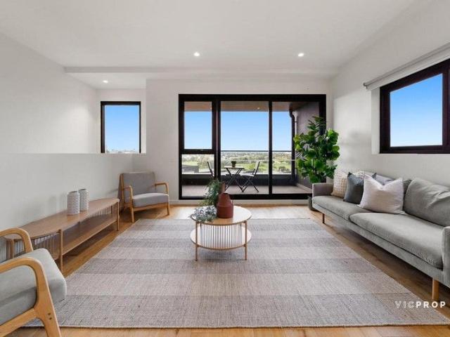Townhouse for sale in Camerons Creek, Victoria