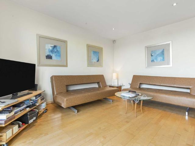 House for rent in Bermondsey Village, Greater London