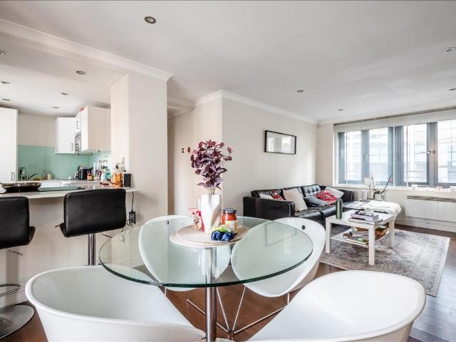 House for rent in Bishopsgate Without, Lyons