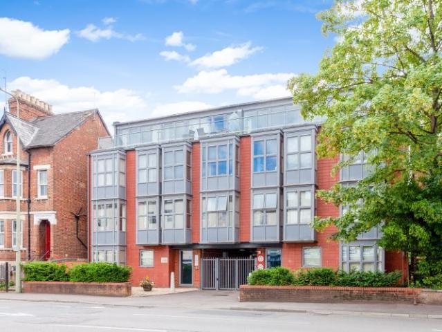 Apartment for rent in St Clement's, The Slade