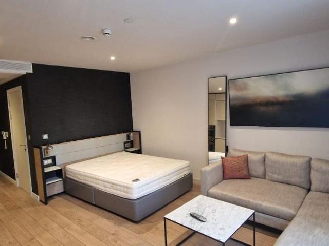 Apartment for rent in Trinity, Salford