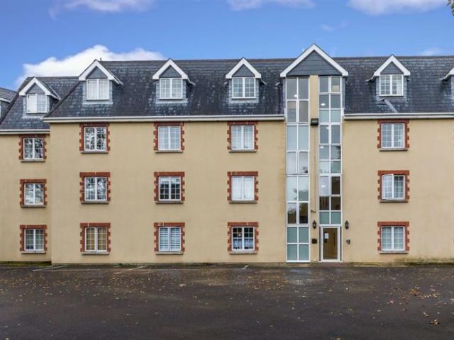Apartment to rent in Bluebell, North Tipperary