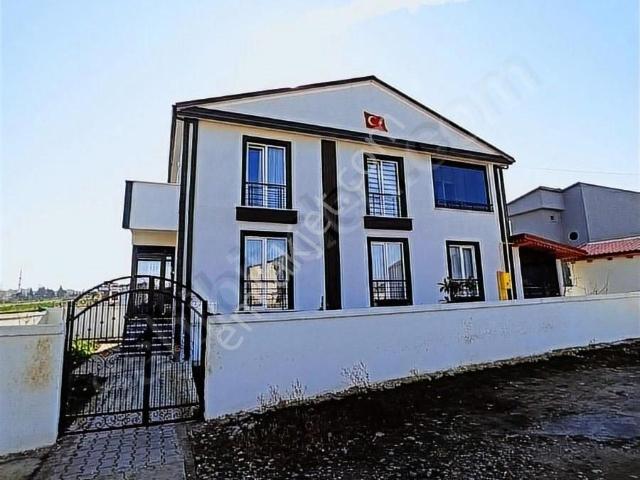 Bafra içerisinde satılık Villa